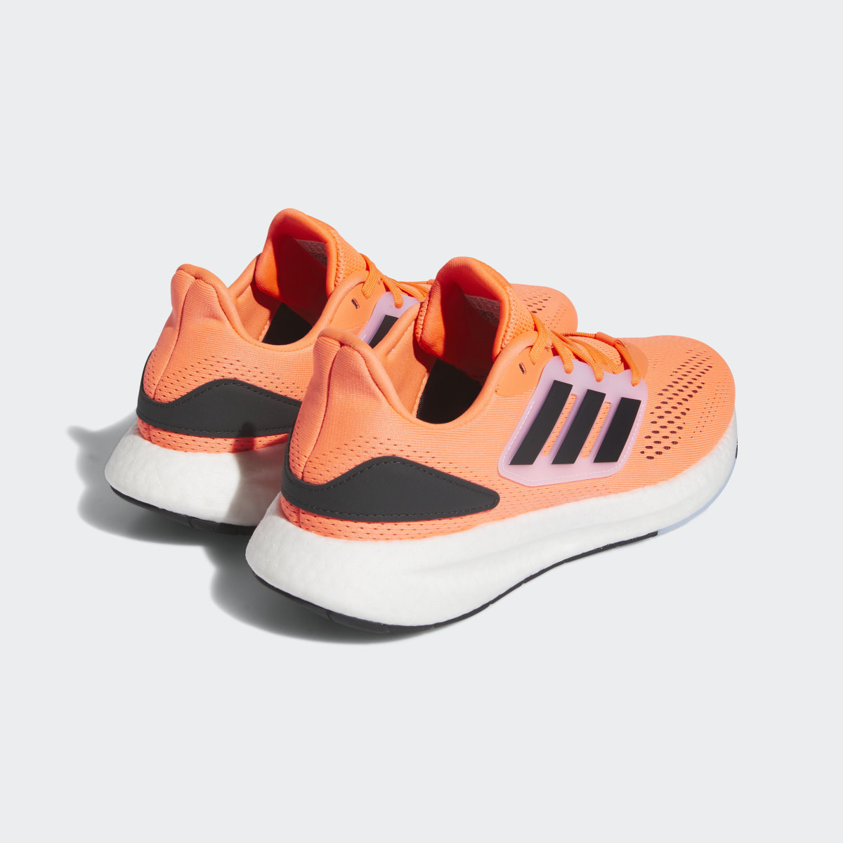 Adidas Pureboost 22 Laufschuh. 6