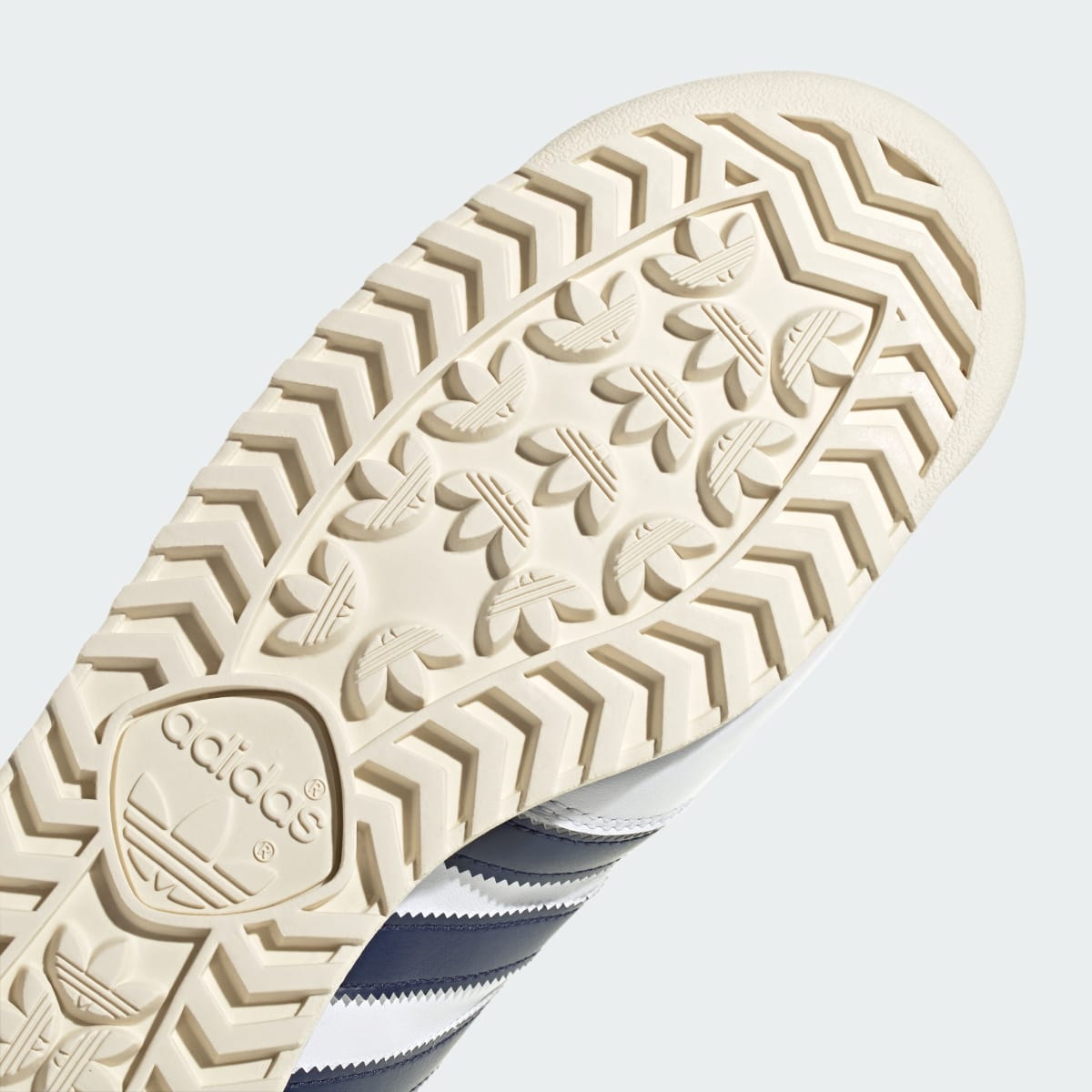 Adidas Guam Schuh. 9