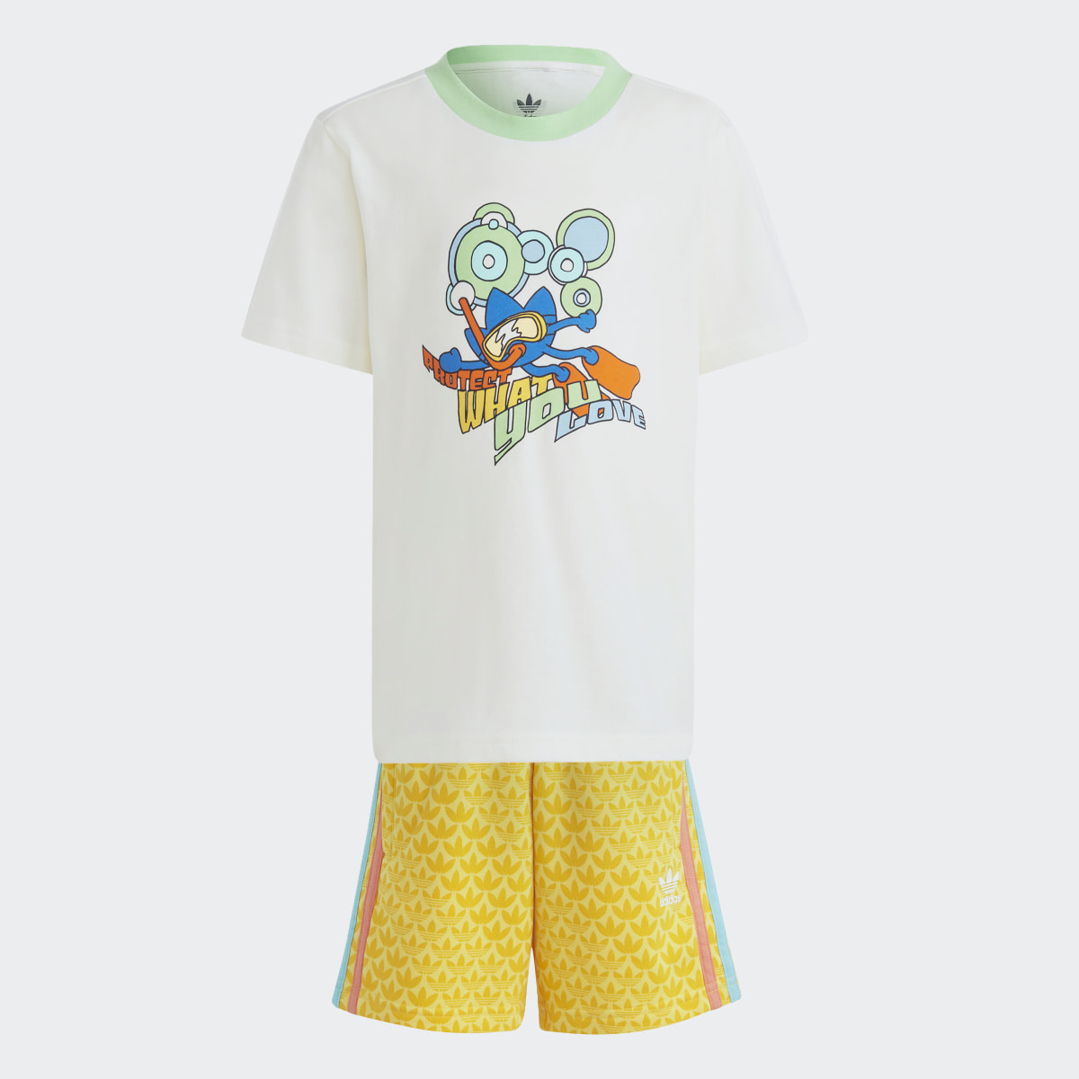 Adidas Graphic Print Shorts and Tee Set. 4