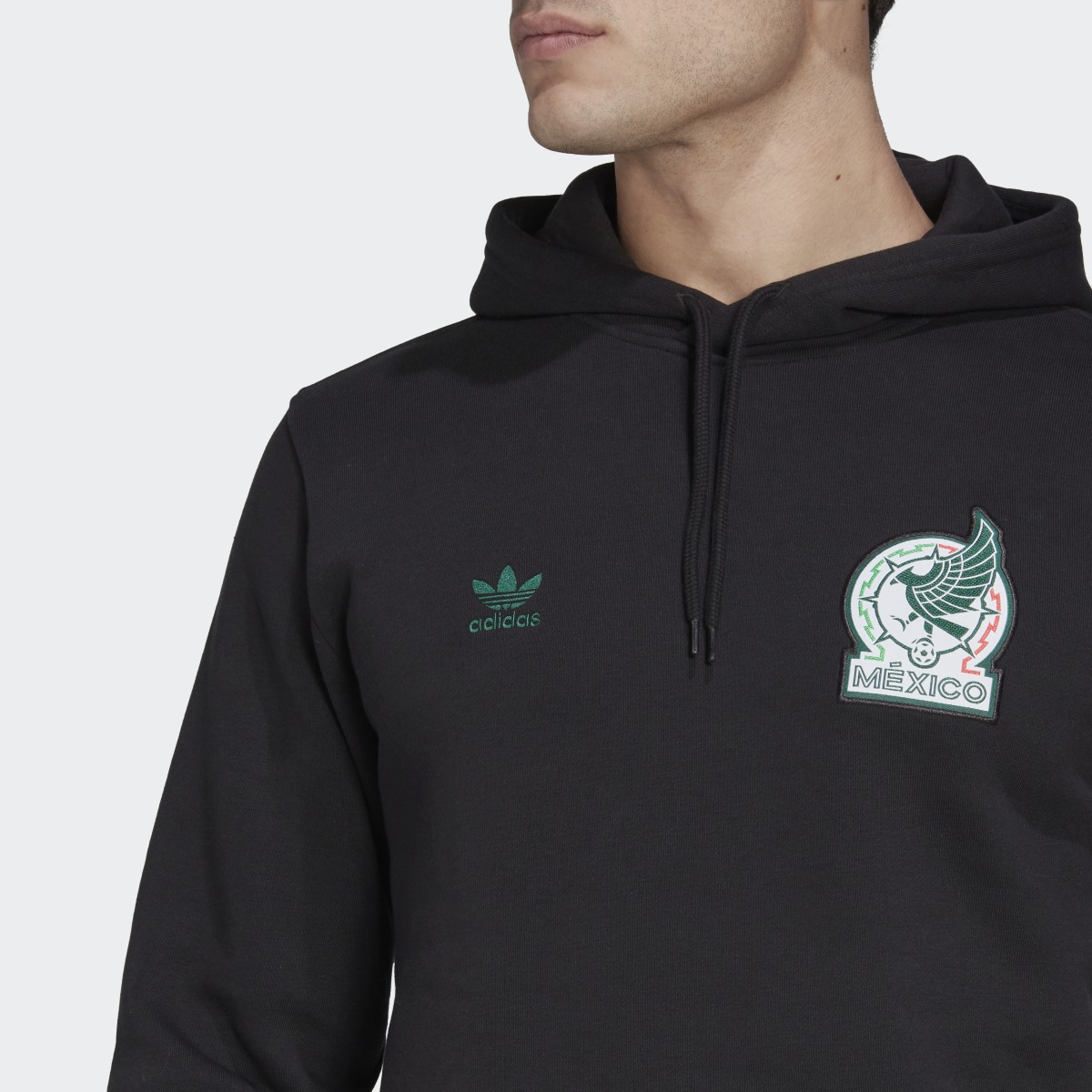 Adidas Sudadera con Gorro Selección Nacional de México. 6