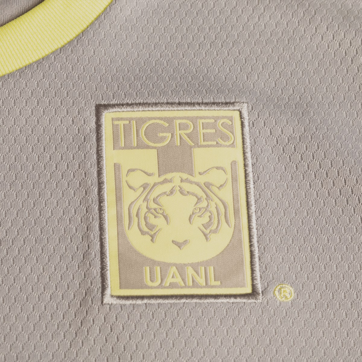 Adidas Jersey Tigres UANL Femenil 22/23 Mujer. 5