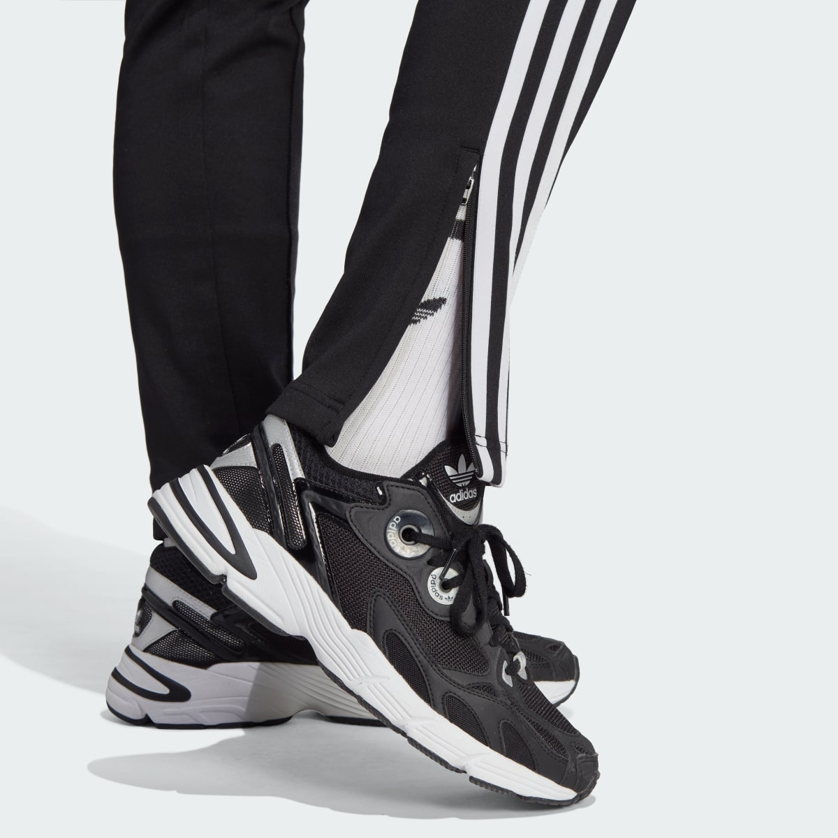 Adidas Adicolor SST Track Pants. 7