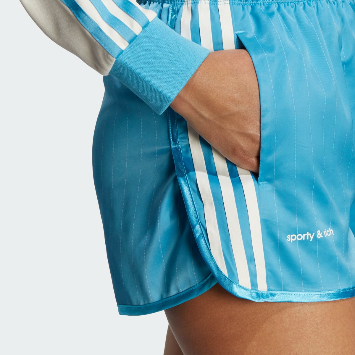 Adidas S&R SHORTS. 6