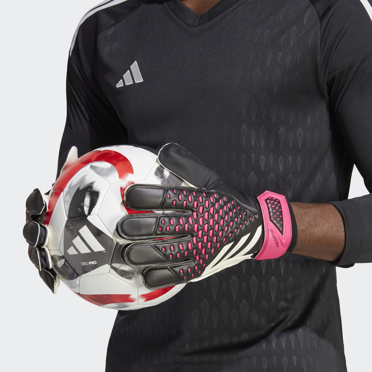 Adidas Predator Training Gloves. 6