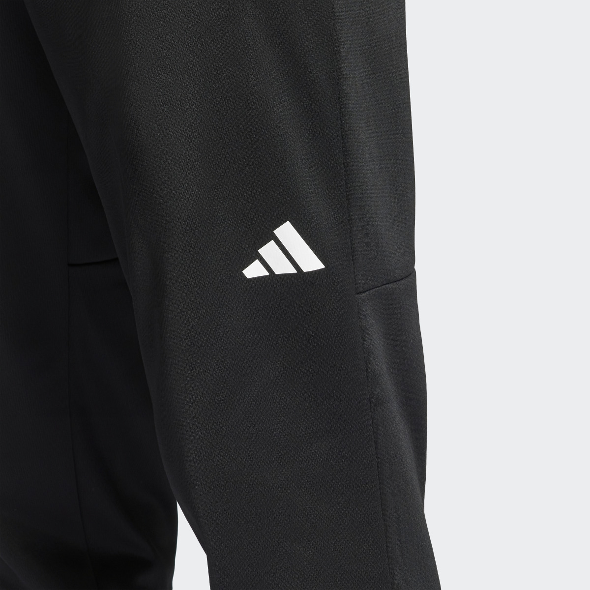 Adidas Pants de Entrenamiento Tejidos Train Essentials Seasonal. 6