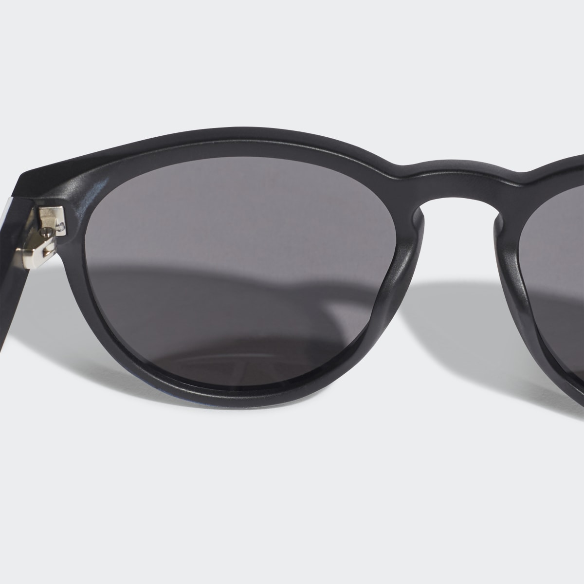 Adidas Originals Sunglasses OR0025. 6