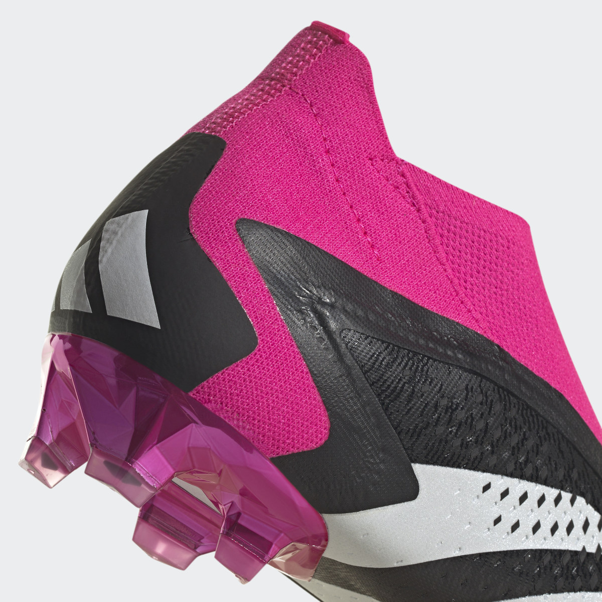 Adidas Botas de Futebol Predator Accuracy+ – Piso firme. 5