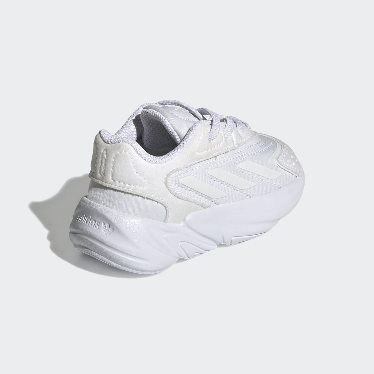 Adidas Chaussure Ozelia. 6