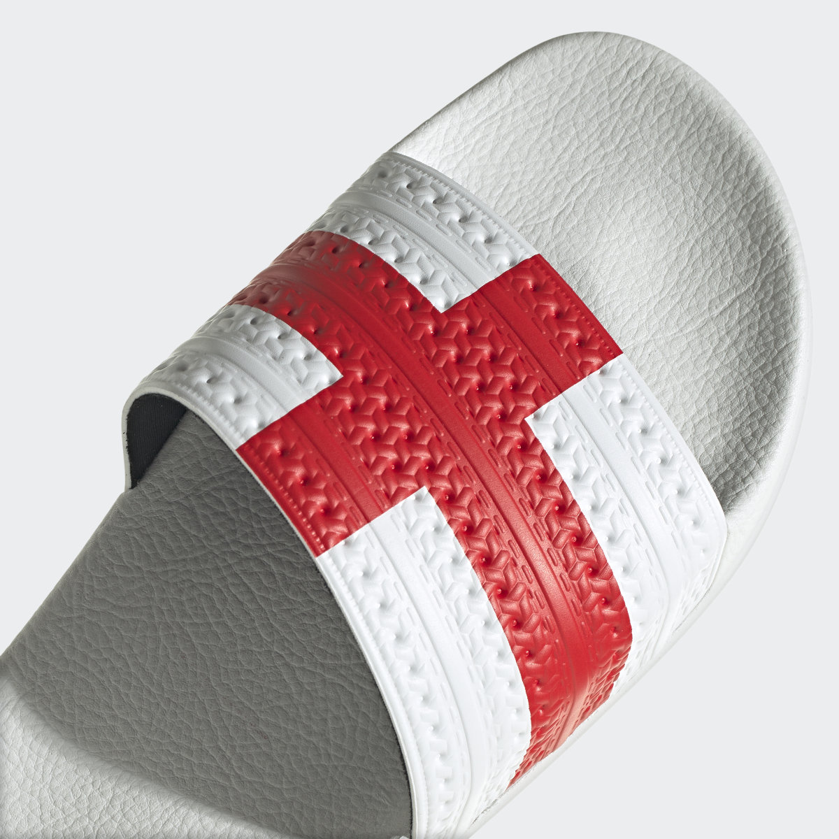 Adidas Chancla Adilette. 9