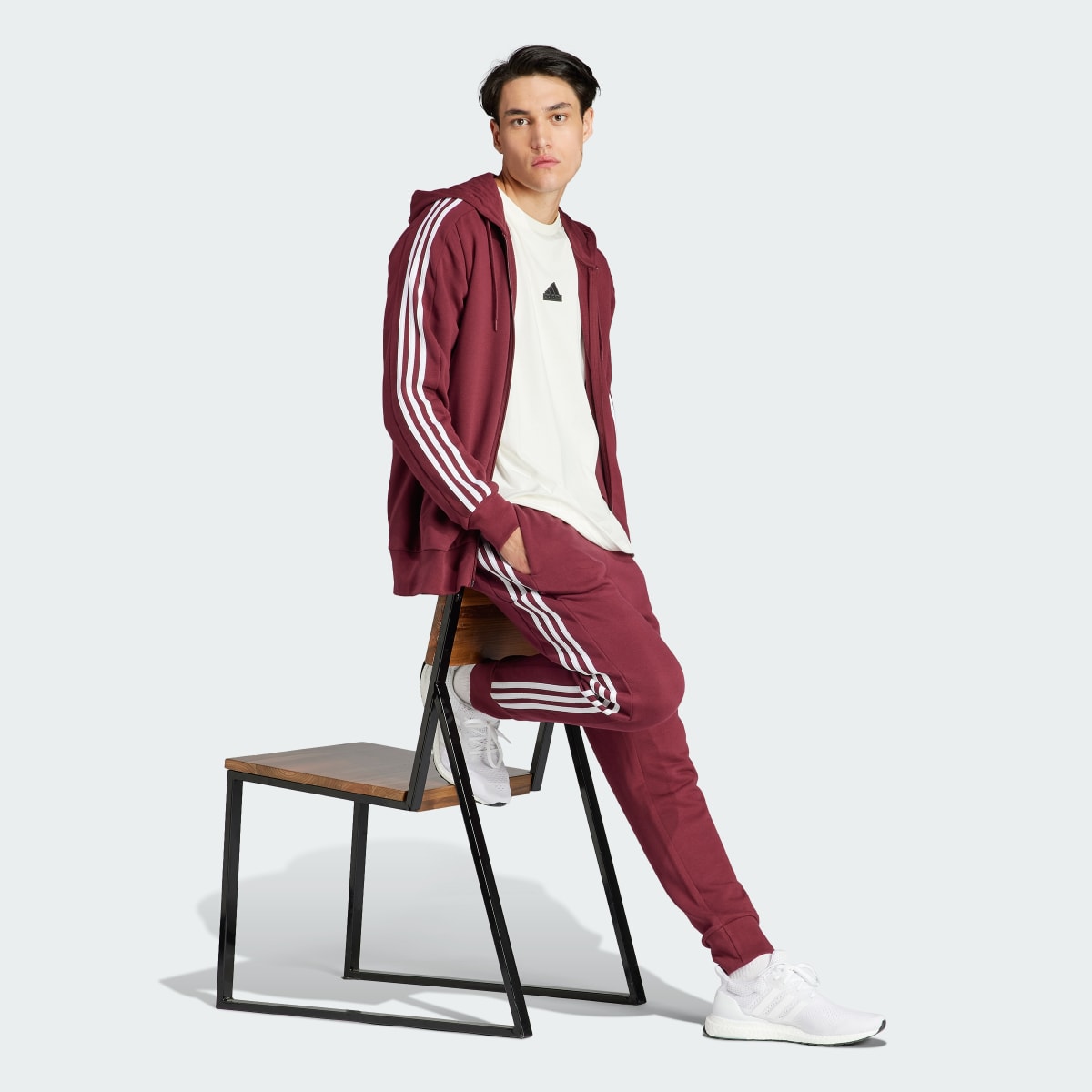 Adidas Chaqueta con capucha Essentials French Terry 3 bandas. 4