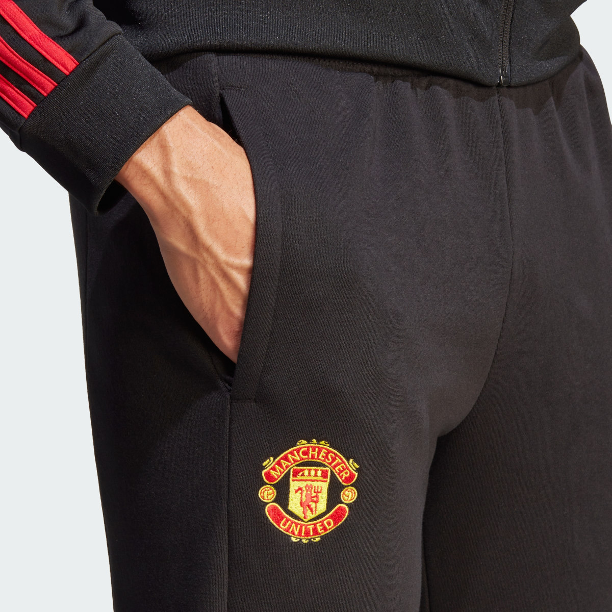 Adidas Manchester United DNA Fleece Joggers. 5