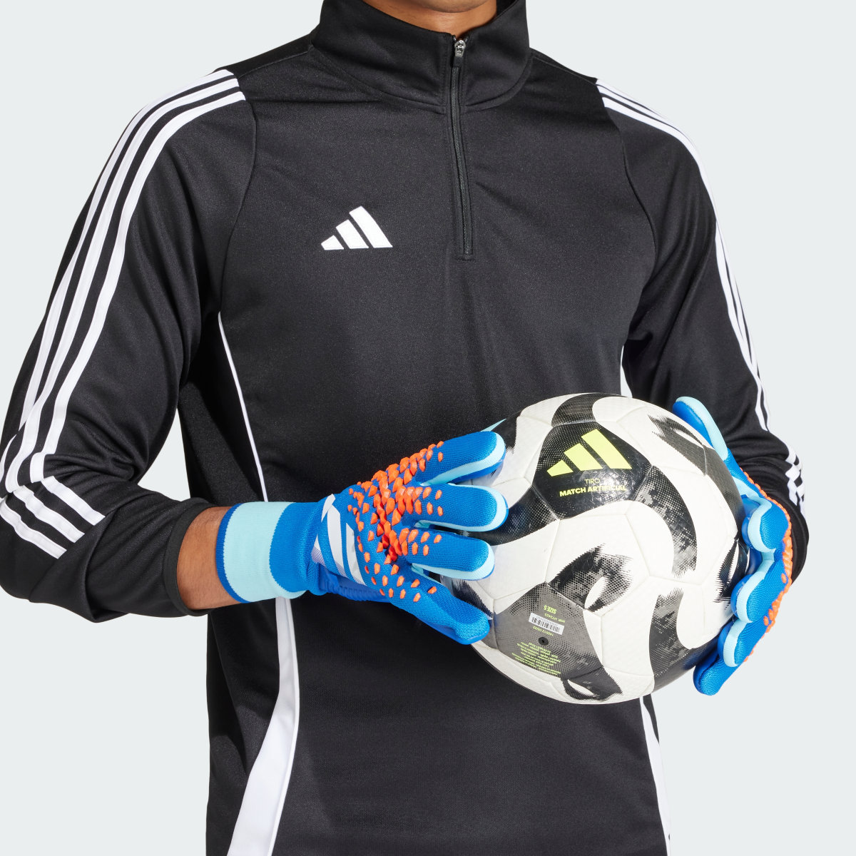 Adidas Predator Pro Goalkeeper Gloves. 6