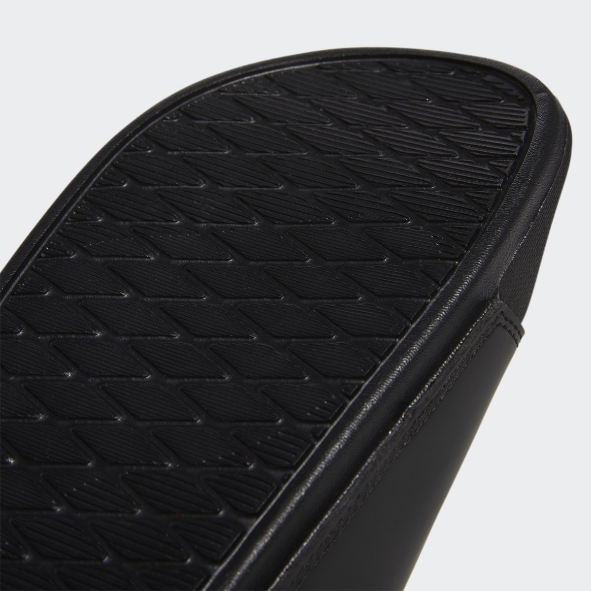 Adidas Chancla Adilette Comfort. 10