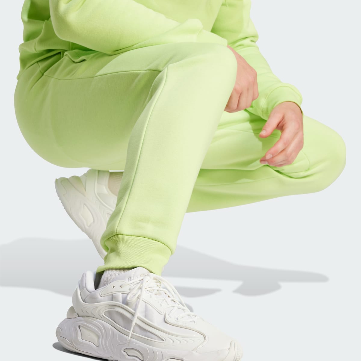Adidas Pants Essentials Trifolio. 6