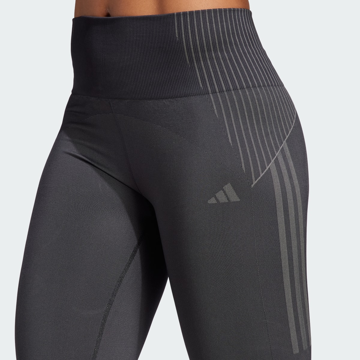 Adidas Legging 7/8 sans coutures Branded. 6
