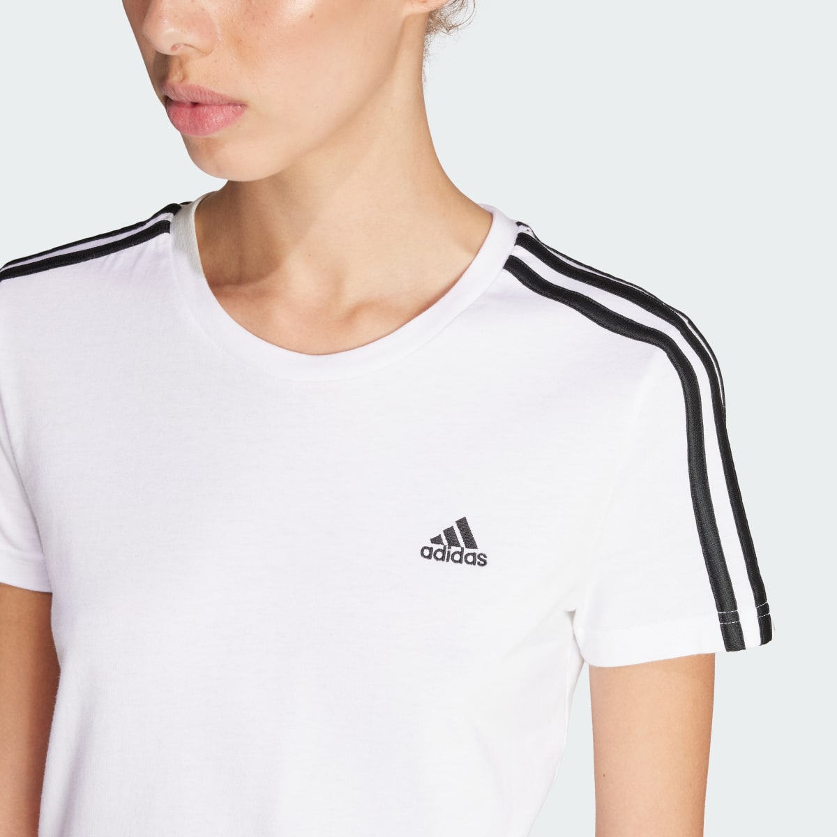 Adidas T-shirt LOUNGEWEAR Essentials Slim 3-Stripes. 6