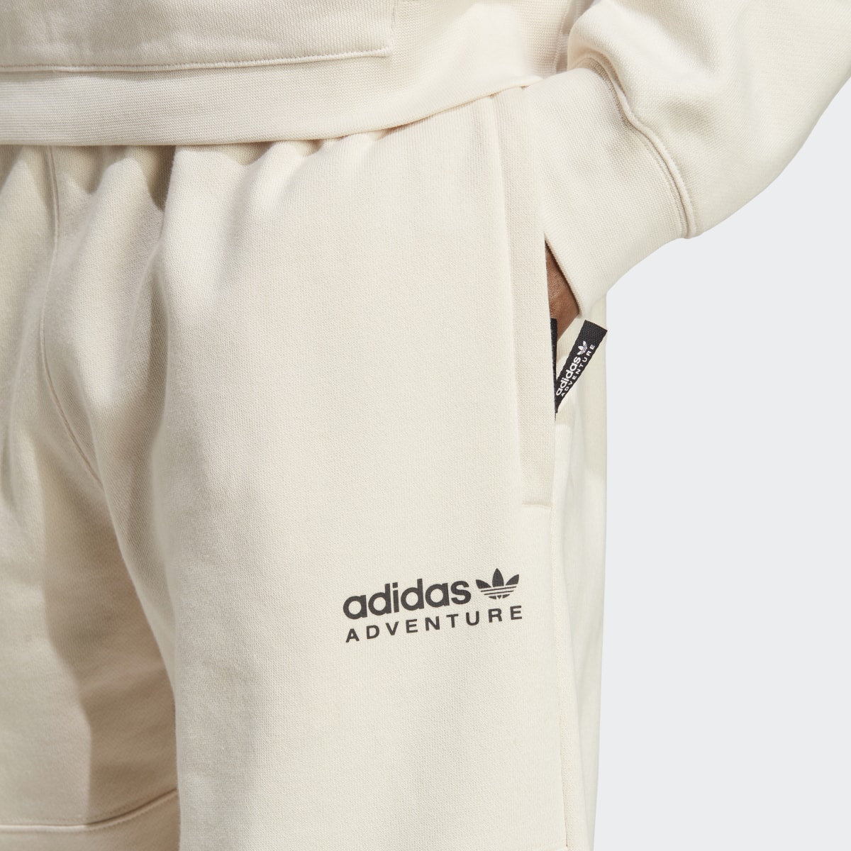 Adidas Adventure Jogginghose. 5