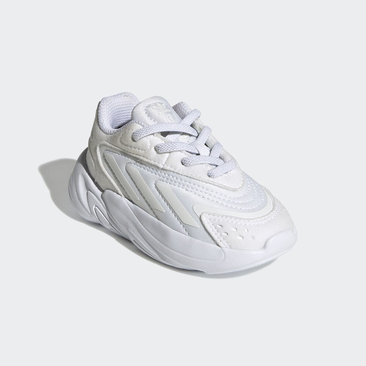 Adidas Chaussure Ozelia. 5