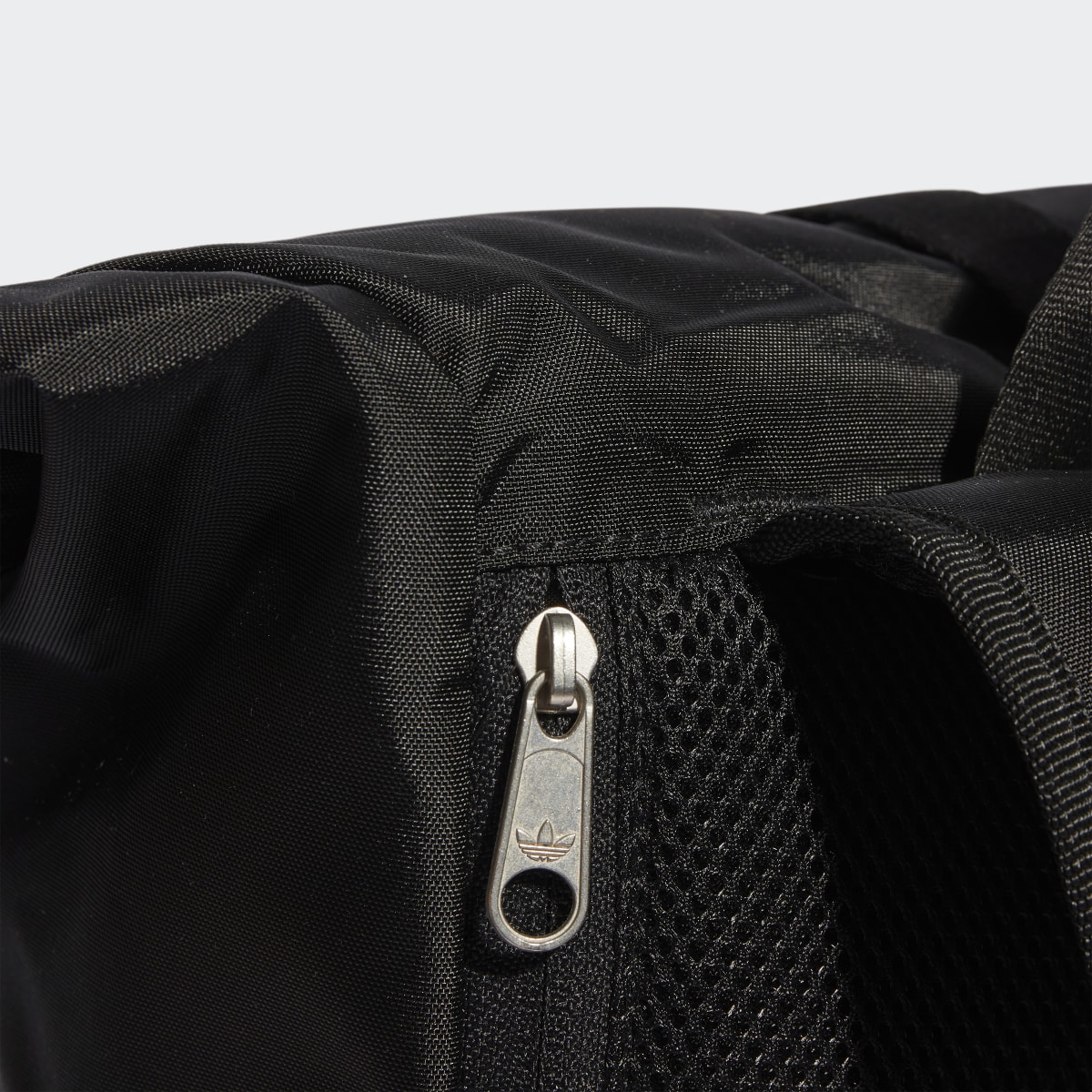 Adidas Mochila Premium Essentials Rolltop. 6