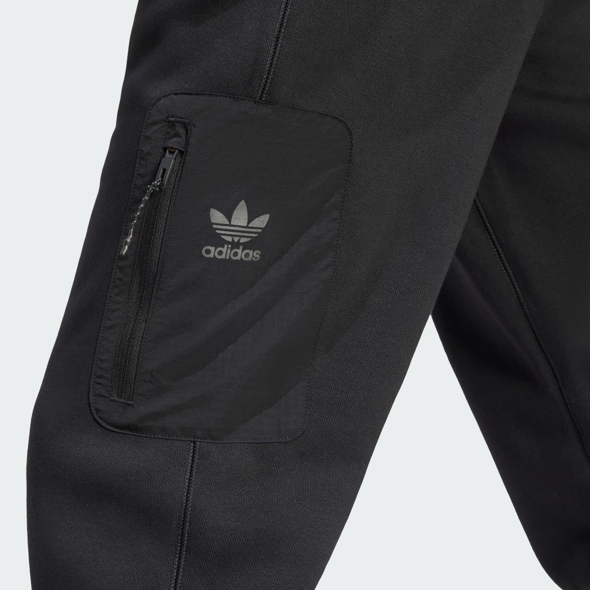 Adidas Sweat pants. 5