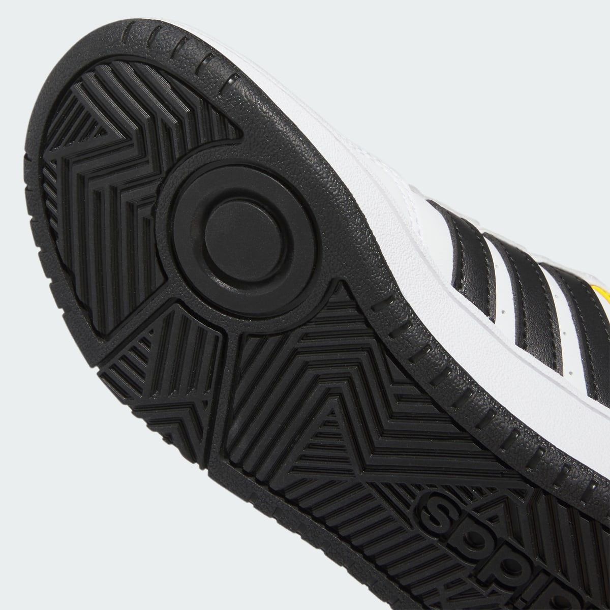 Adidas Chaussure Hoops. 10