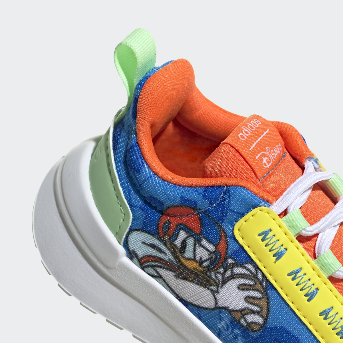 Adidas x Disney Racer TR21 Schuh. 9