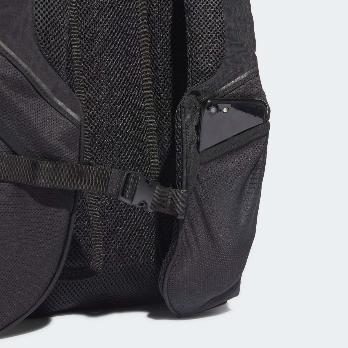 Adidas X-City Rucksack. 7