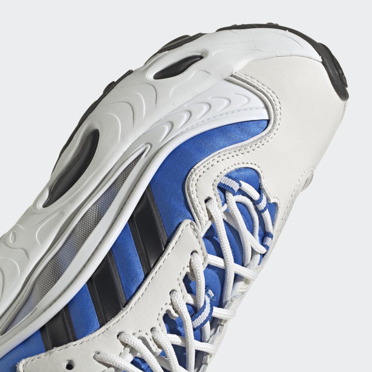Adidas Oznova Ayakkabı. 4