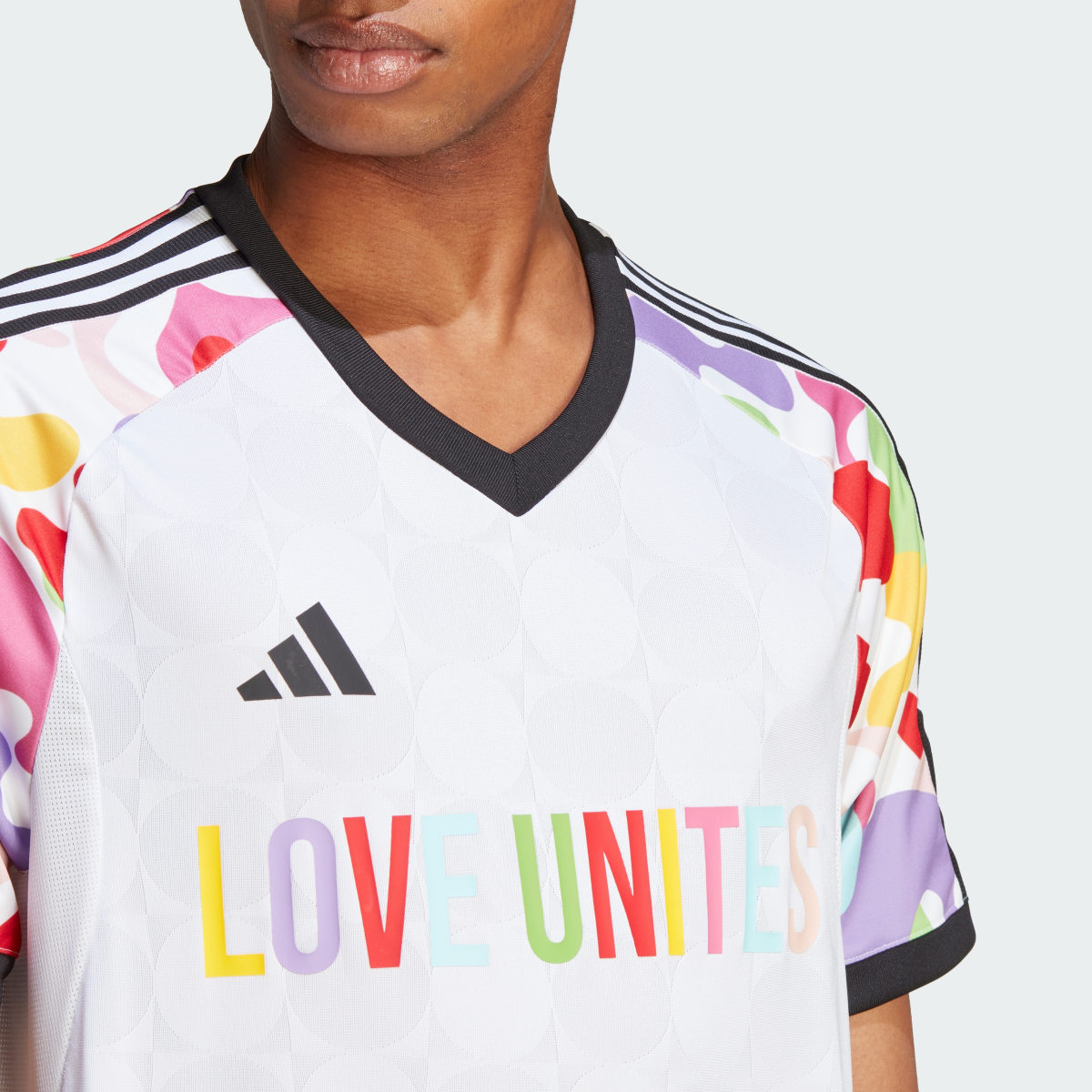 Adidas Camiseta Pride Tiro. 7