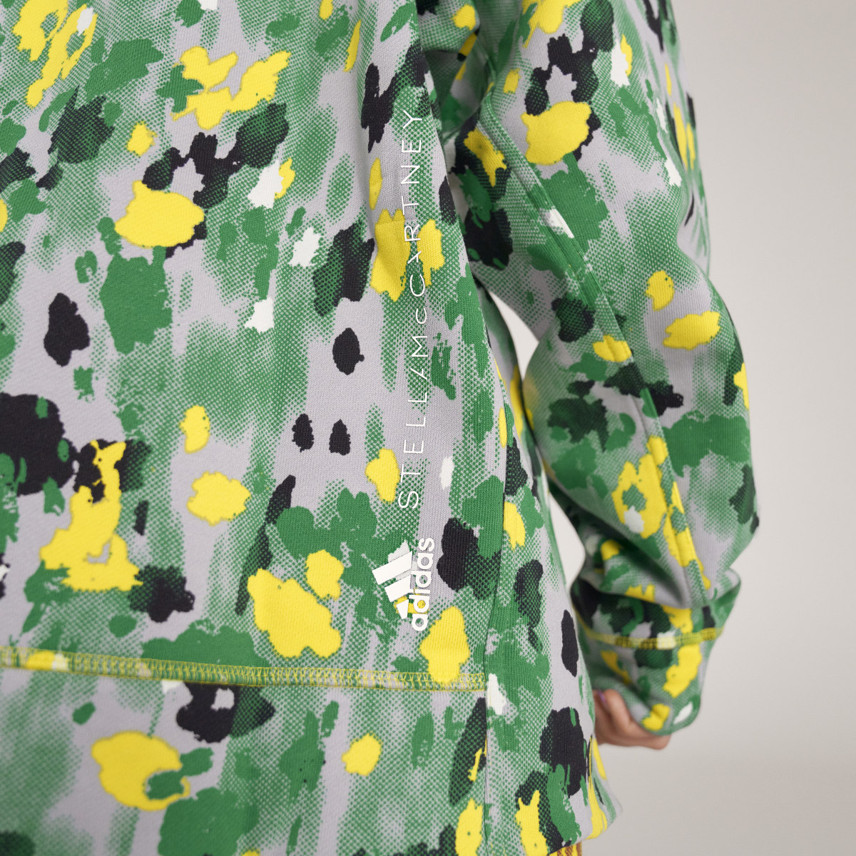 Adidas Sweat-shirt à imprimé floral adidas by Stella McCartney. 10