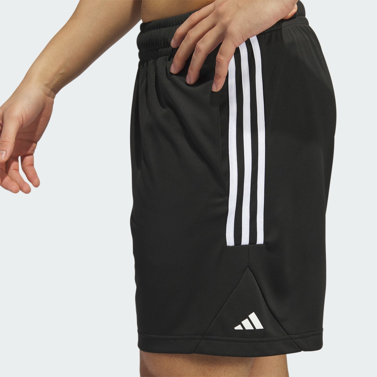 Adidas Legends 3-Stripes Basketbol Şortu. 5