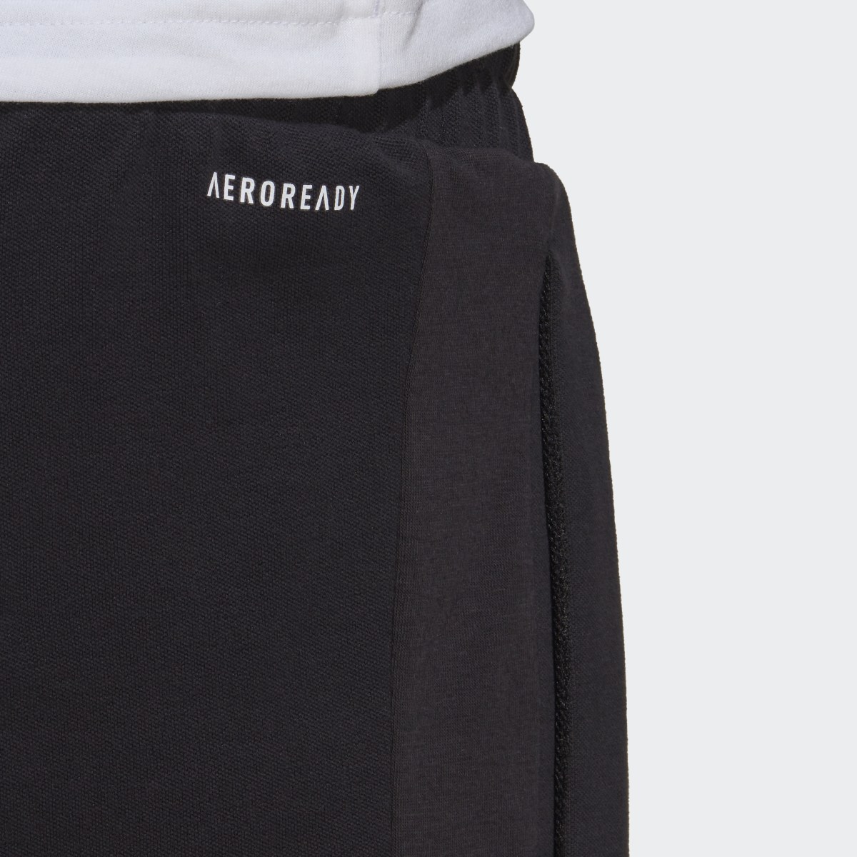 Adidas AEROREADY Yoga Shorts. 5