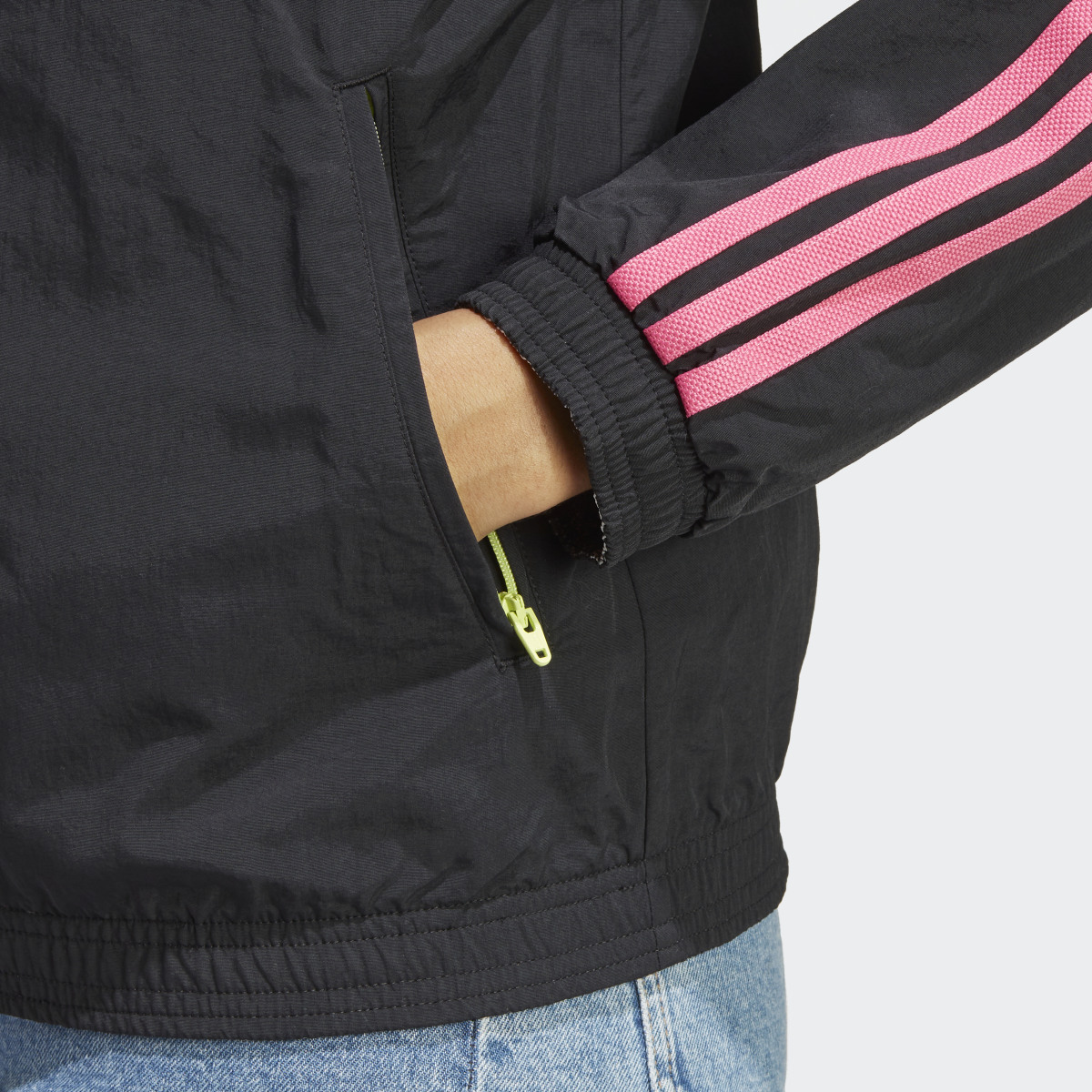 Adidas Juventus Anthem Jacket. 9