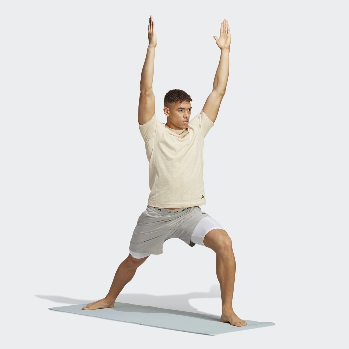 Adidas T-shirt de training Yoga. 4