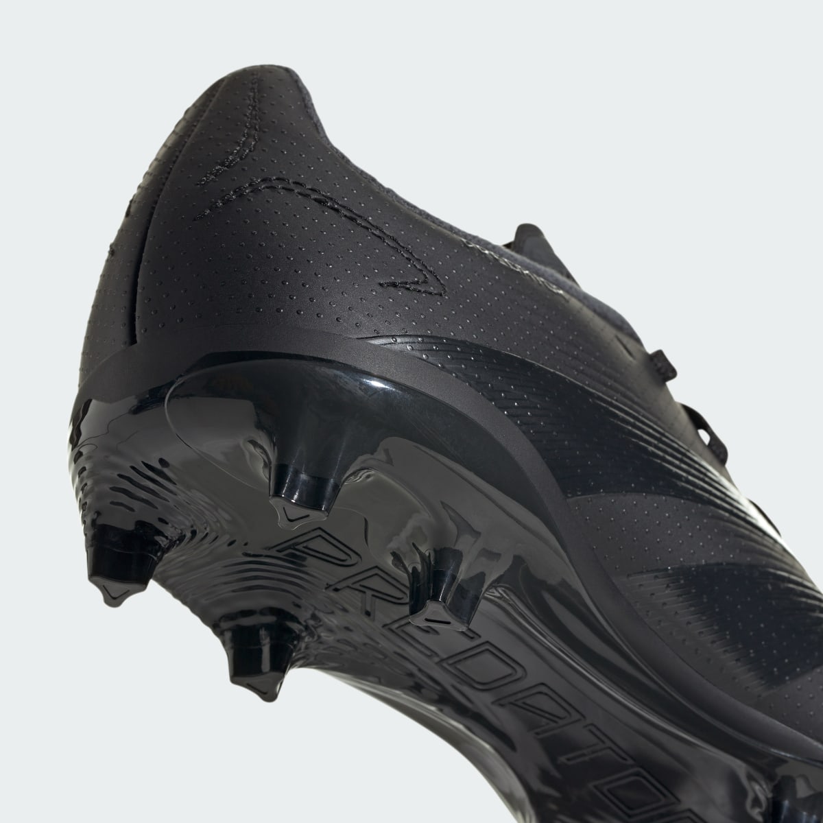 Adidas Chaussure de football Predator League Terrain souple. 10