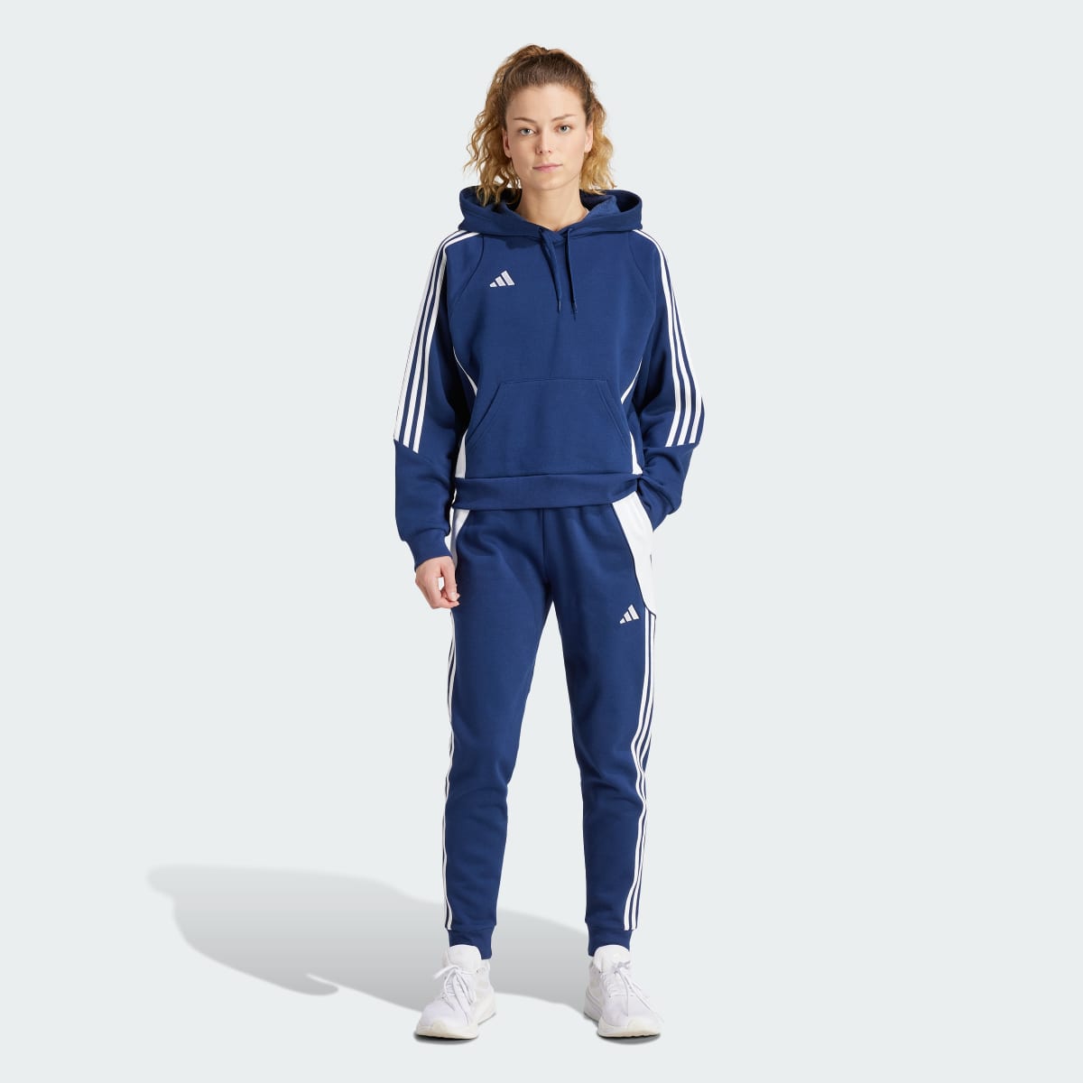 Adidas Sweat-shirt à capuche de survêtement Tiro 24. 6
