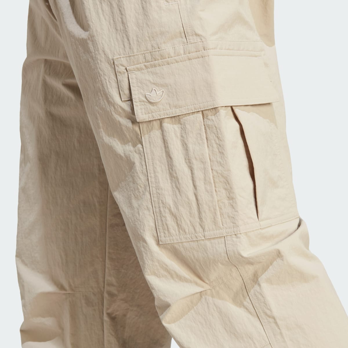 Adidas Pantalon cargo Premium Essentials. 5