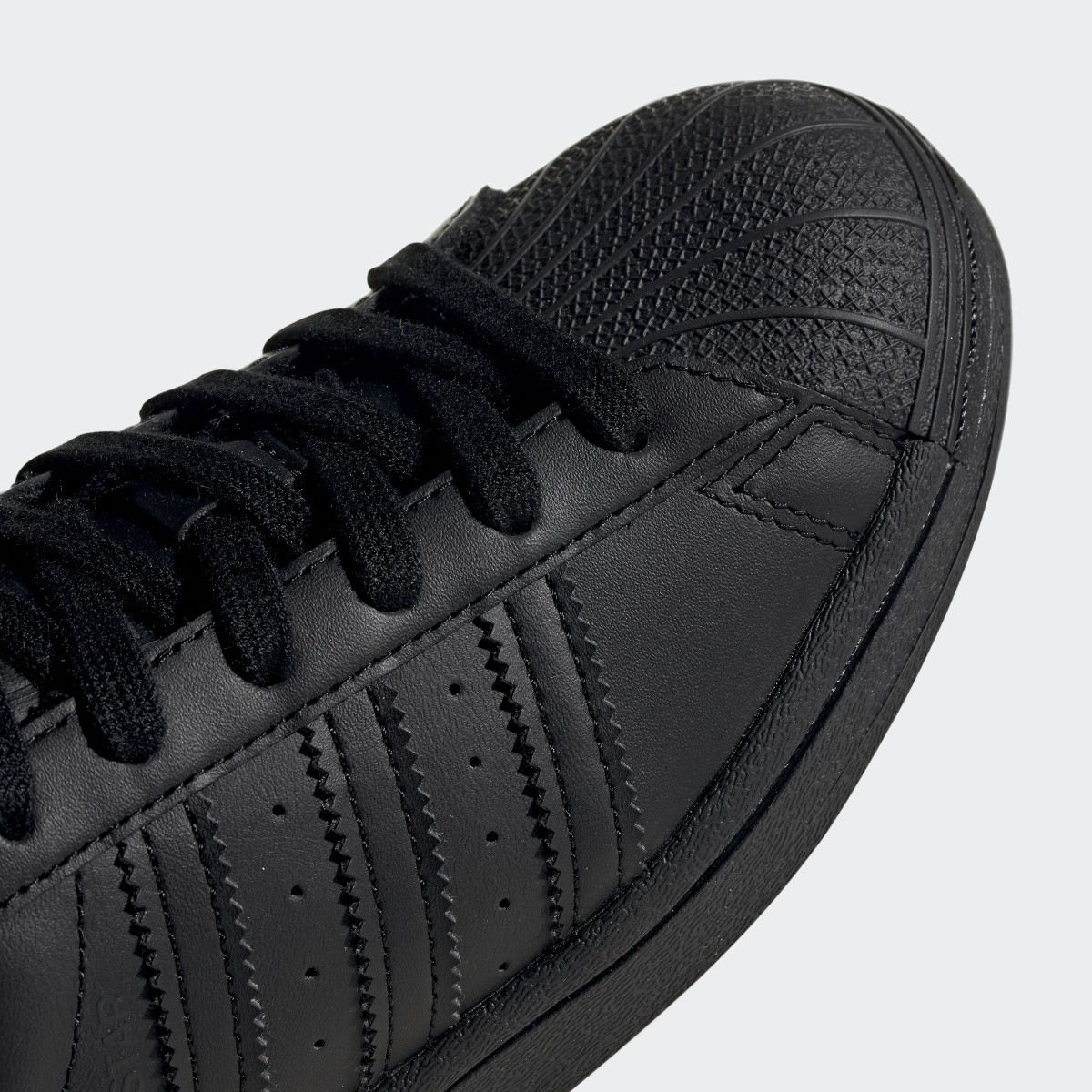 Adidas Chaussure Superstar. 10