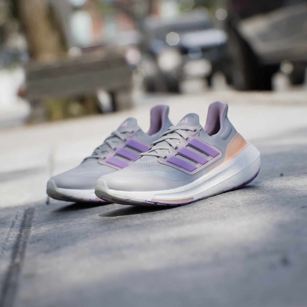 Adidas Tenis Ultraboost Light 23. 5