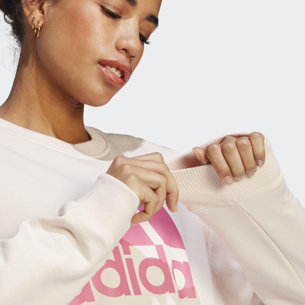 Adidas Sudadera Essentials Logo Extra Grande Tela French Terry Ajuste Holgado. 7