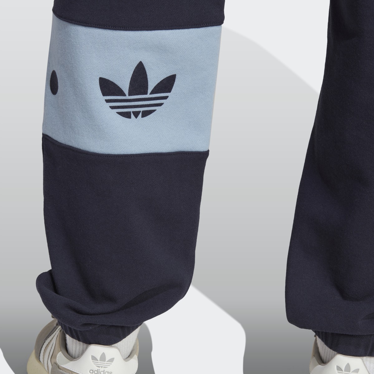 Adidas Pantalon de survêtement RIFTA City Boy. 6