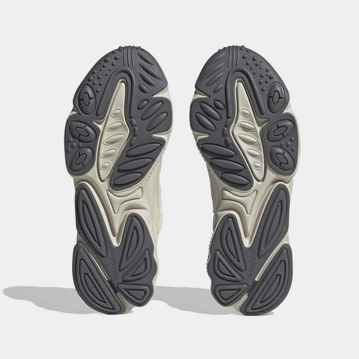 Adidas Oztral Schuh. 10