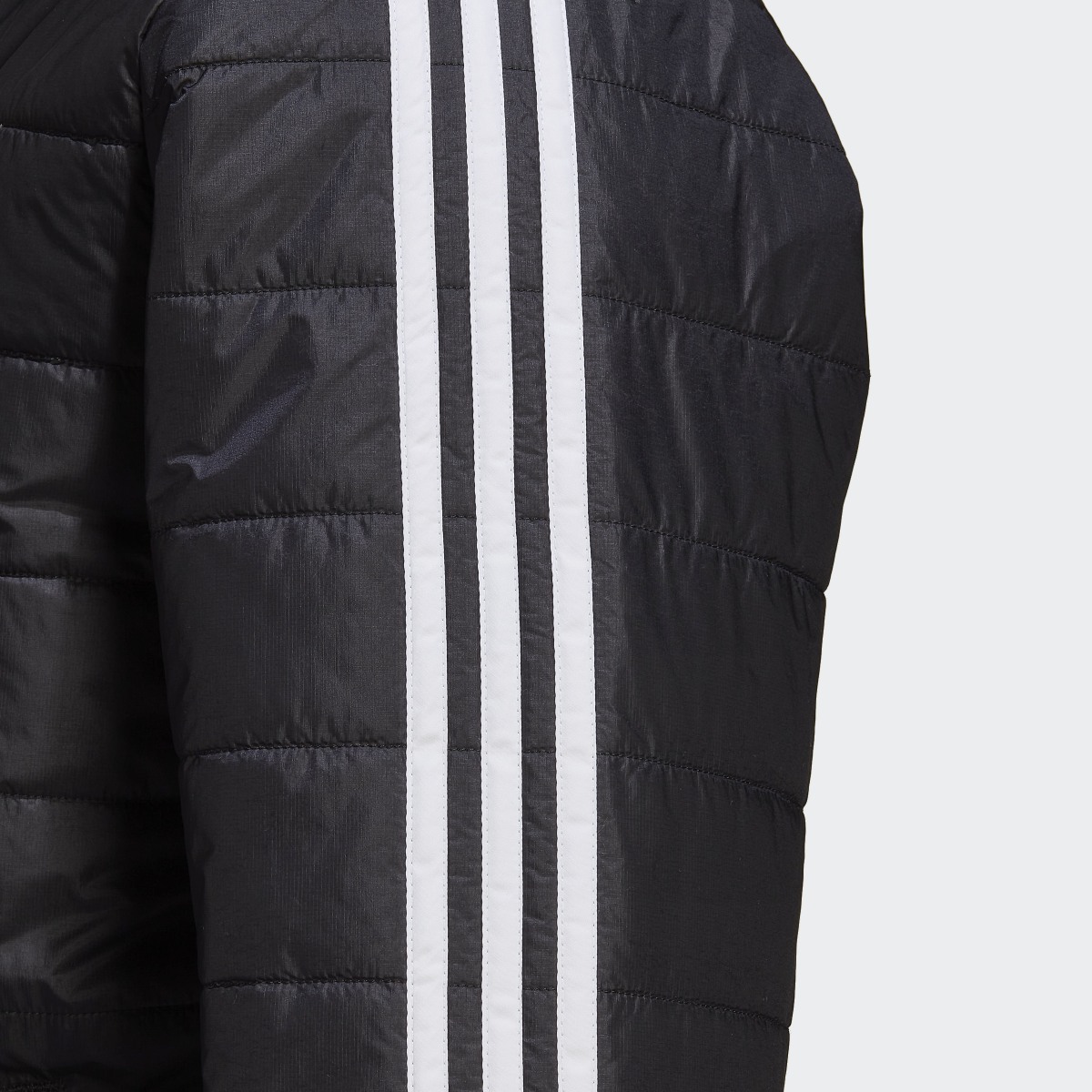 Adidas Chamarra Acolchada Cuello Alto. 9