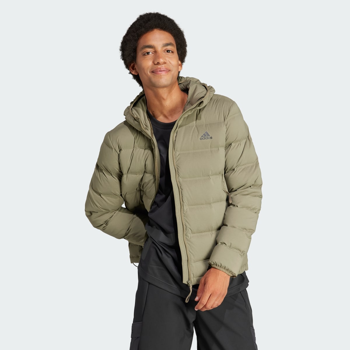 Adidas Helionic Stretch Hooded Daunenjacke. 4