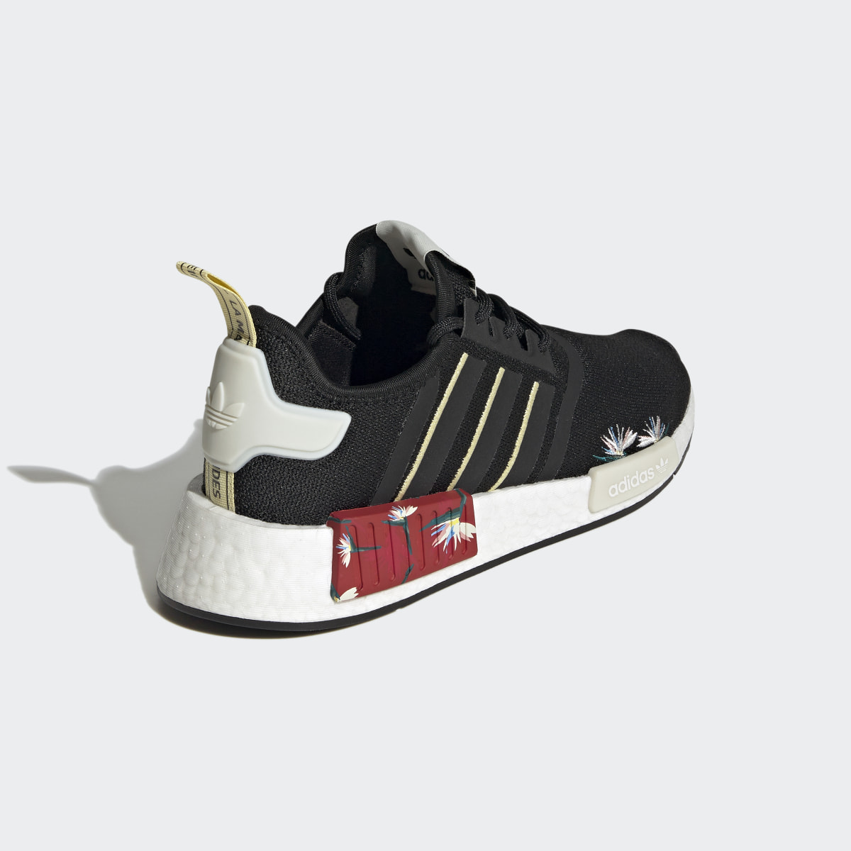 Adidas Chaussure NMD_R1 Thebe Magugu. 8