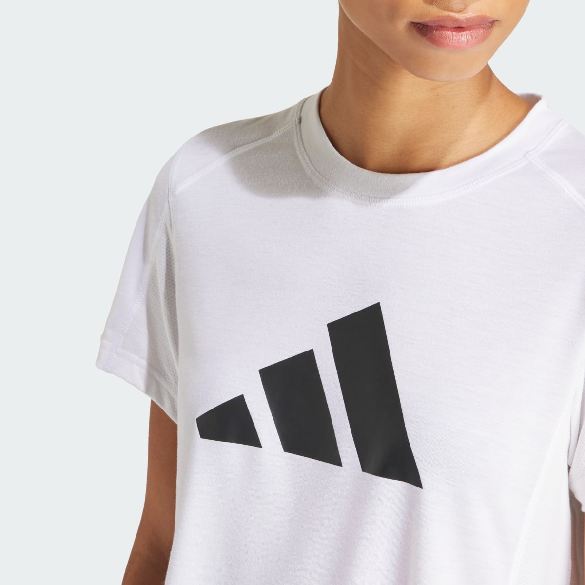 Adidas Playera de Entrenamiento Train Essentials Big Performance Logo. 6