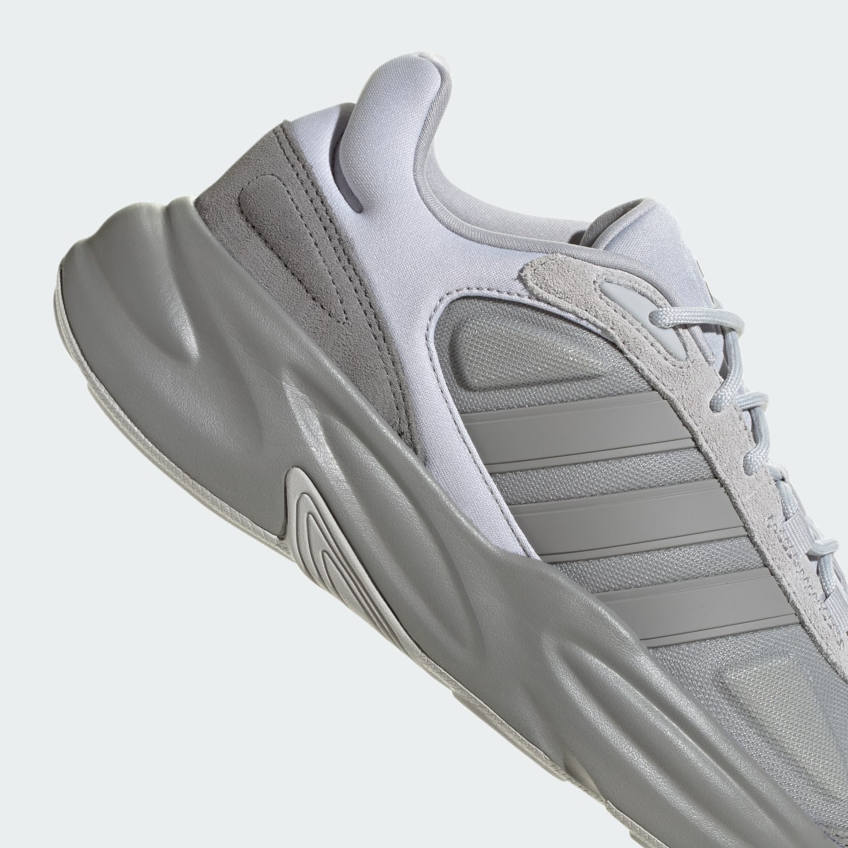 Adidas Ozelle Cloudfoam Schuh. 10