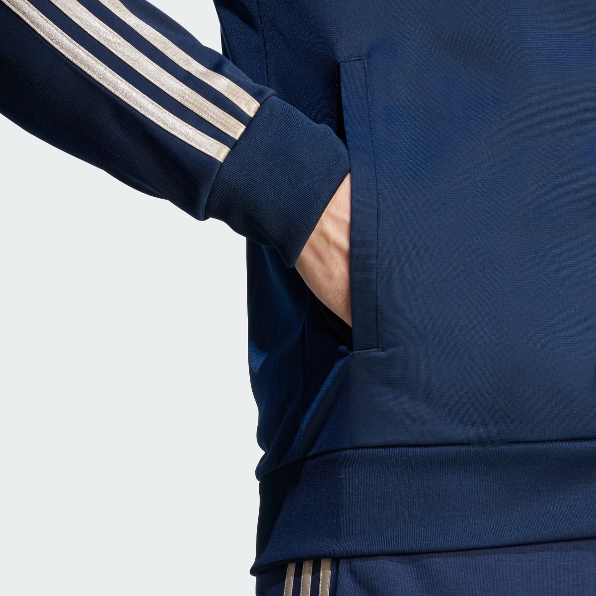 Adidas Arsenal DNA Track Top. 7