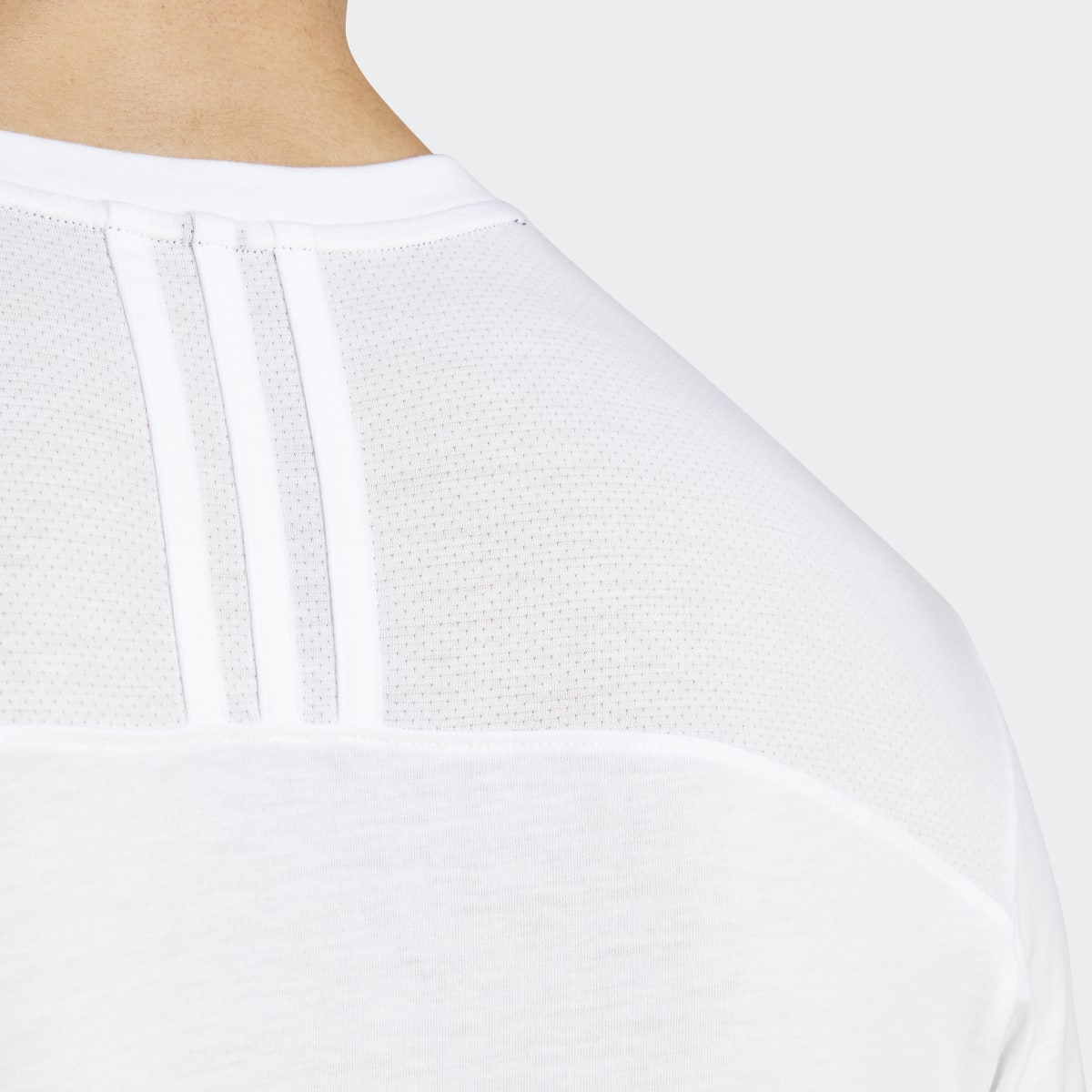 Adidas T-shirt da allenamento Yoga Base. 6