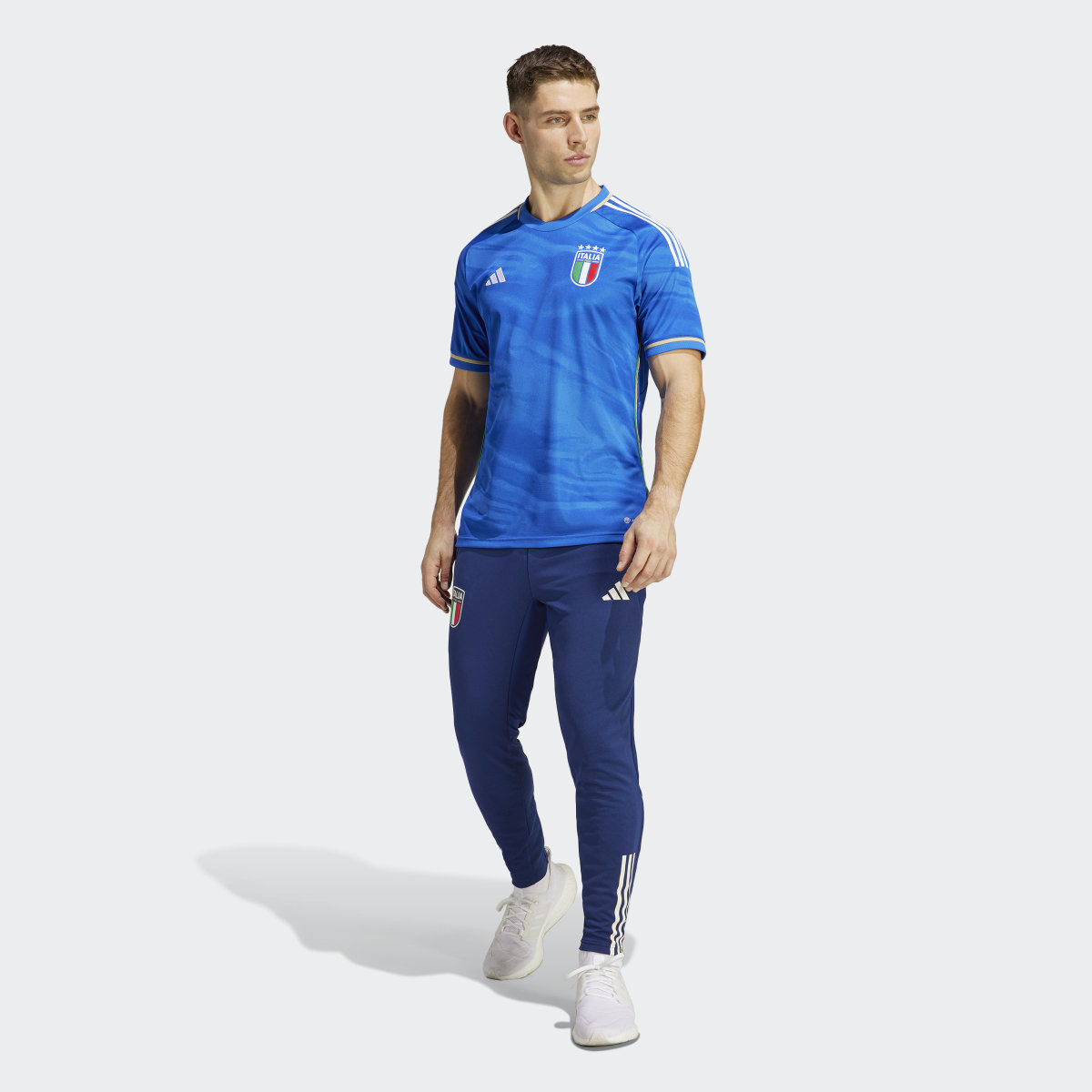 Adidas Italien 23 Heimtrikot. 7